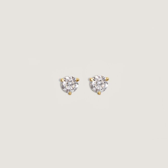June Round Stud Earrings Diamond