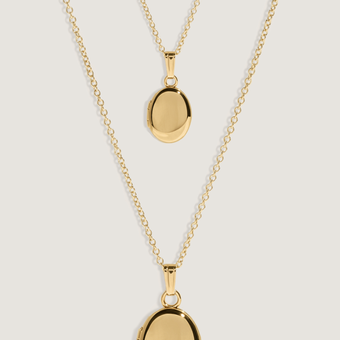 Mommy + Bébé Maison Oval Locket Necklaces