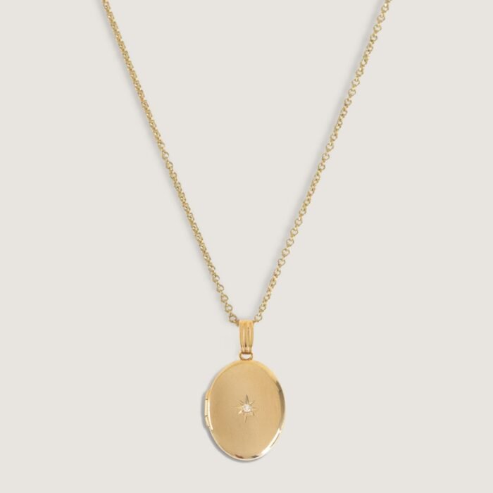 Maison Oval Locket Necklace Diamond